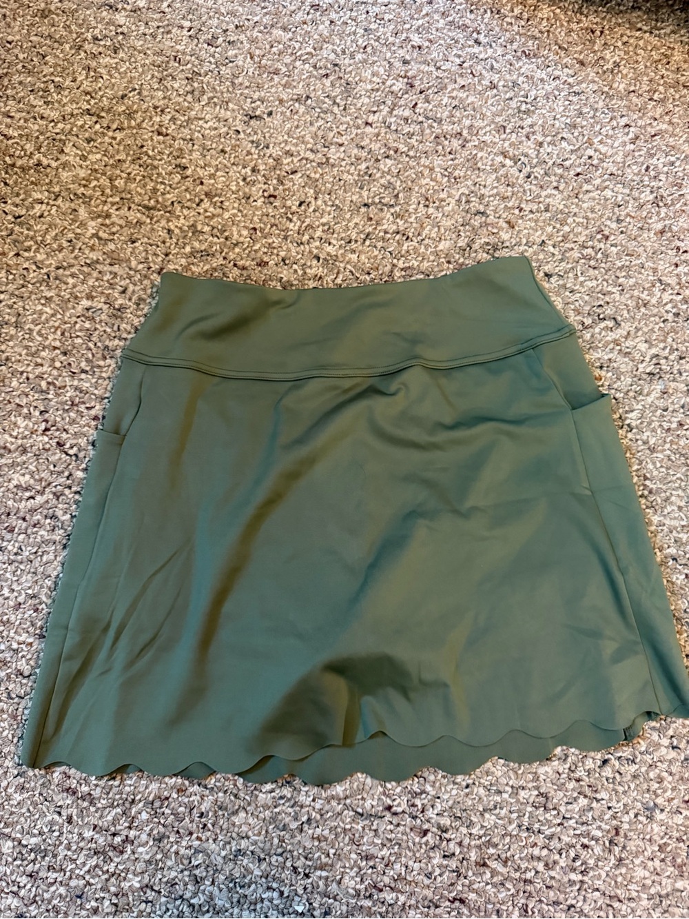 Scalloped Edge Athletic Skort in Olive Green